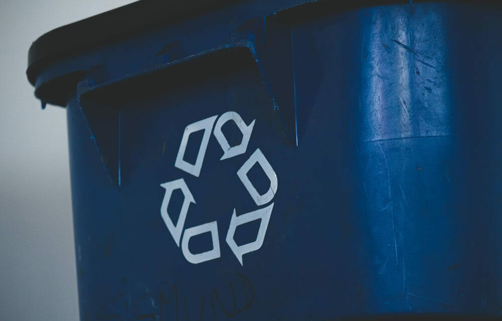Image of a trash bin