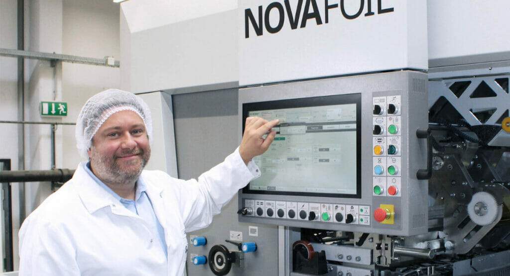 Johannes Knapp points out the developments and advantages of the new Novafoil by Bobst.