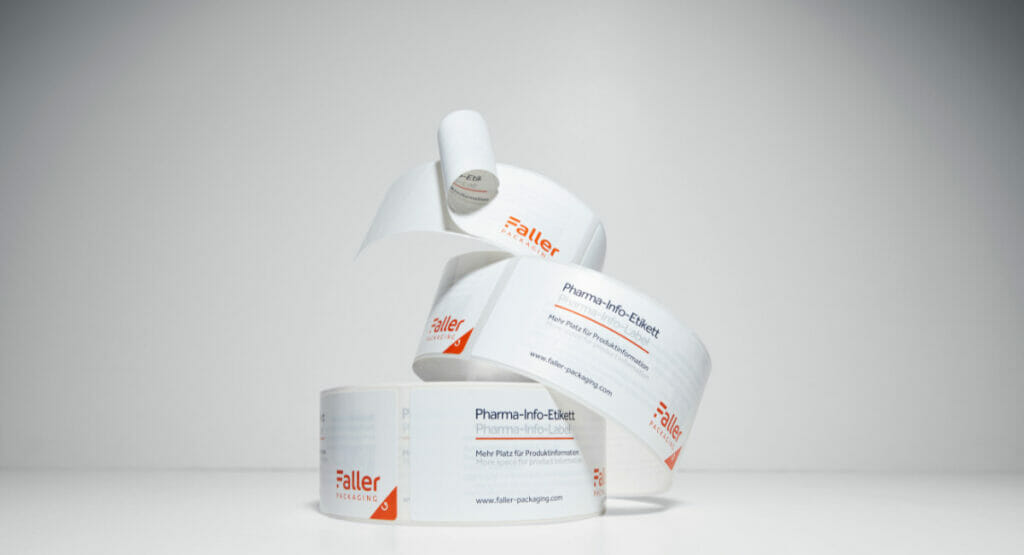 Eine Etiketten-Rolle mit Aufdruck von Faller Packaging)