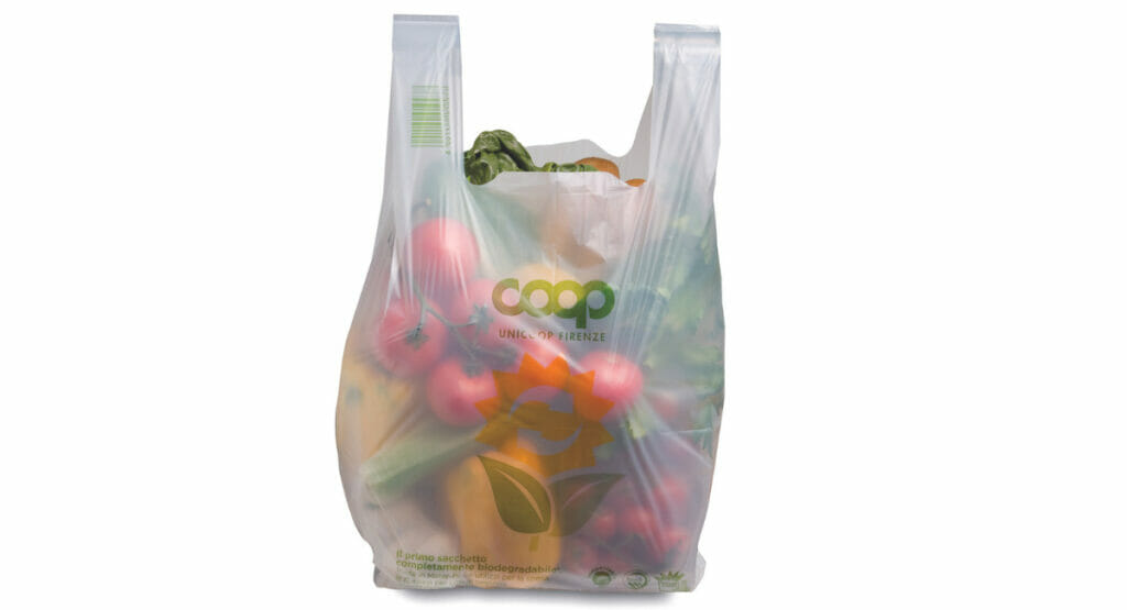 Lightweight carrier bags made of bioplastics have also been the subject of discussions about bioplastics time and again.