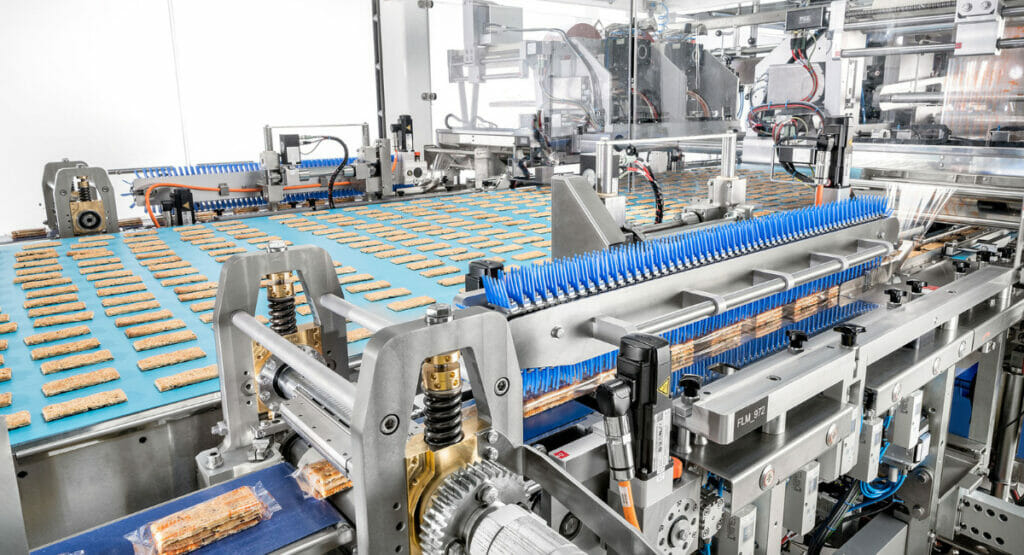 Verschiedene recycelbare Folien kommen auf dem Flowpacker mit flexibler Quersiegelung zum Einsatz.