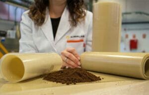 As part of the WaysTUP! project, Aimplas has produced a plastic wrap from coffee grounds. (Image: Aimplas)