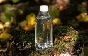 Sieht aus wie PET, ist aber der Biokunststoff PEF. (Bild: Avantium)