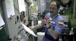 Der von Henkel erfundene Pritt Stift erhielt das Qualitätssiegel "Space-Proof".