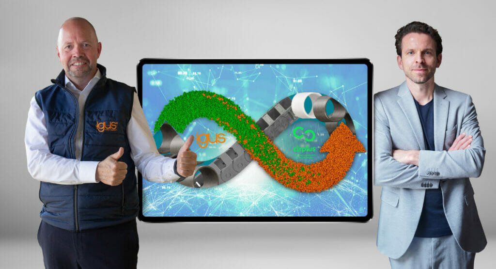 Michael Blass, Geschäftsführer e-kettensysteme bei der igus GmbH (links) und Christian Schiller (rechts).