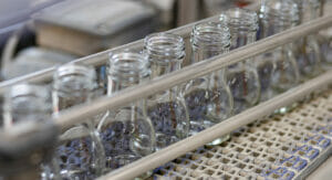 Seit ihrer Einführung ist das Glas der Gewürzmühle um 16,5 Prozent leichter geworden.