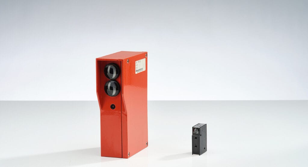 Reflection light barriers of the first generation from the 1980s.