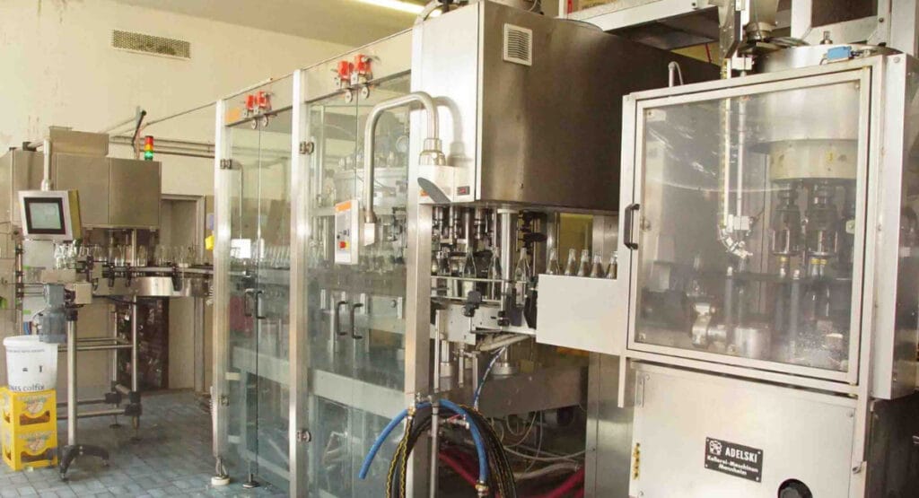 Die Inspektionsmaschine, Füller und Verschließer.