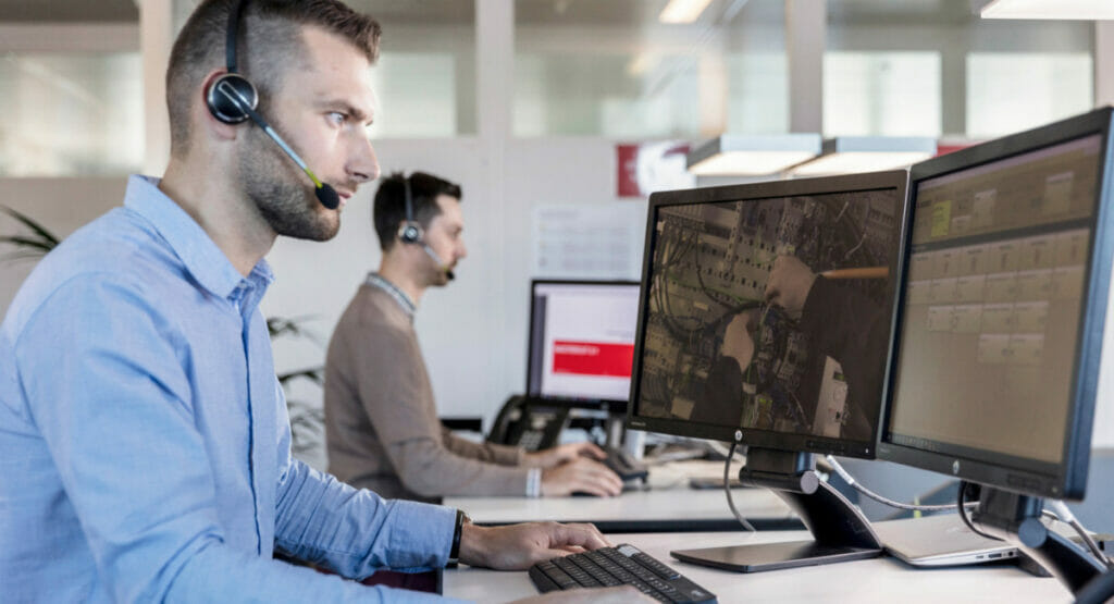 Die Cloud-basierte Daten- und Remote-Service-Plattform macht die Maschinenprozesse transparent und schafft damit die Voraussetzung für ein effektives Produktionsmanagement.