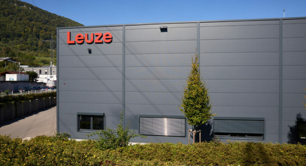 In Unterlenningen liegt das moderne Distributionszentrum der Sensor People.