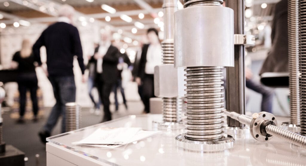 Auf der FMB kommen Maschinenbauer und Zulieferer zusammen