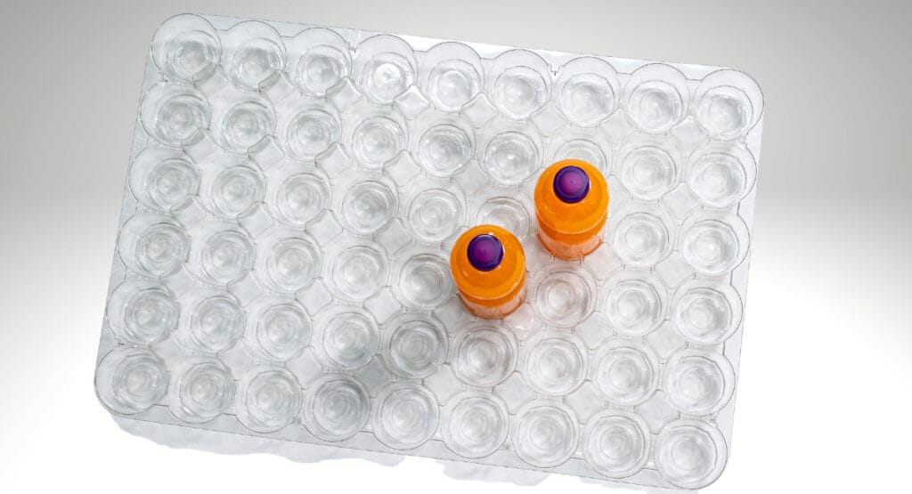 Die Kunststofftrays von Greiner Packaging besteen aus r-PET aus dem Gelben Sack