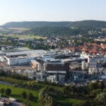 Das Sappi-Werk im niedersächsischen Alfeld produziert gestrichene und ungestrichene Spezialpapiere sowie gebleichten Vollkarton.